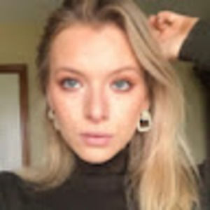 Meet your Posher, Monica